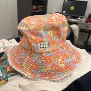 Colorful buckethat